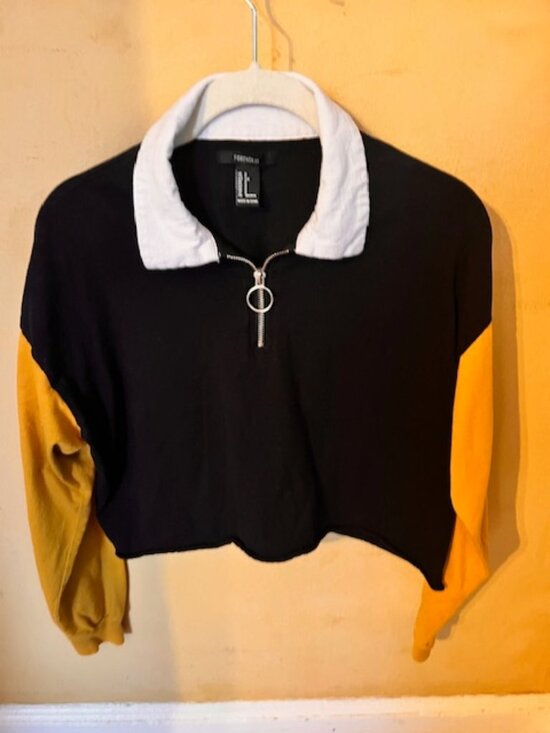 Divided Tops - Tricolor Long Sleeved Shirt Black, Mustard, White Silver Neckline Round Zipper
